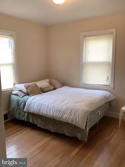 Bedroom - 4904 Grindon Ave, Baltimore, MD 21214 photo 3 of 4