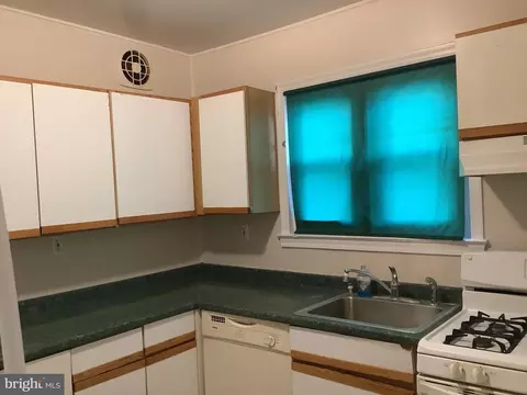 Kitchen - 4904 Grindon Ave, Baltimore, MD 21214 photo 2 of 2