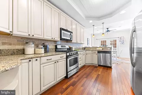 1425 Covington St, Baltimore, MD 21230 photo 11