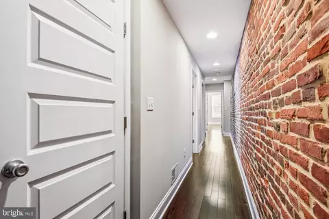 Entry Way - 3242 Odonnell St, Baltimore, MD 21224 photo 4 of 4