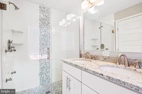 Bath - 3242 Odonnell St, Baltimore, MD 21224 photo 1 of 4
