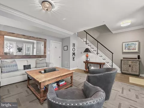 Living - 2616 Lighthouse Ln, Baltimore, MD 21224 photo 1 of 5