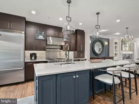 Kitchen - 2616 Lighthouse Ln, Baltimore, MD 21224 photo 7 of 9