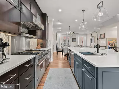 Kitchen - 2616 Lighthouse Ln, Baltimore, MD 21224 photo 4 of 9