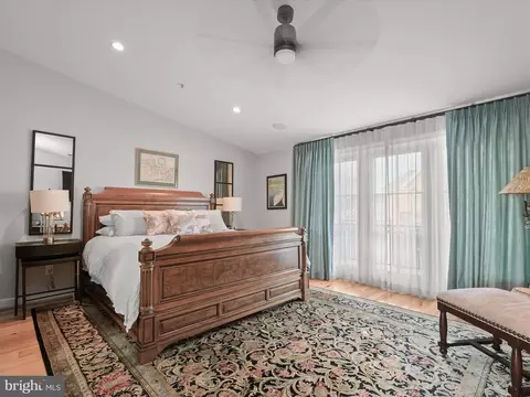 Bedroom - 2616 Lighthouse Ln, Baltimore, MD 21224 photo 2 of 7