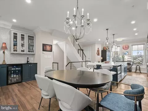 Dining - 2616 Lighthouse Ln, Baltimore, MD 21224 photo 4 of 4