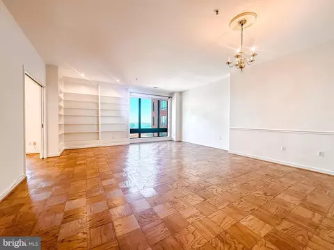 10 E Lee St #1807, Baltimore, MD 21202