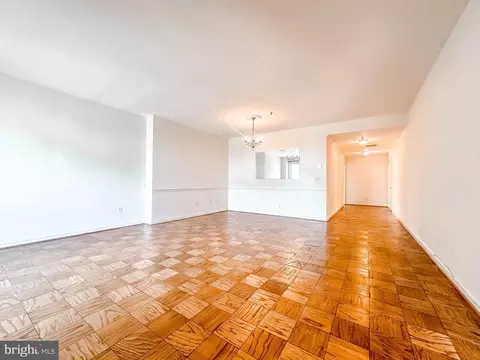 10 E Lee St #1807, Baltimore, MD 21202 photo 3