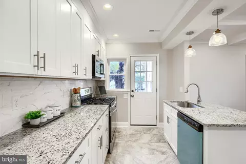 4313 Hamilton Ave, Baltimore, MD 21206 photo 14