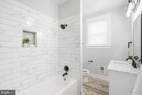 Bath - 5400 Mayview Ave, Baltimore, MD 21206 photo 1 of 5