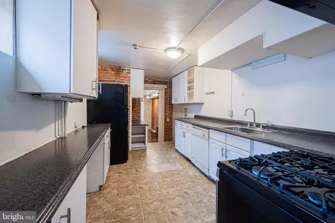 Entry Way - 1106 Cathedral St, Baltimore, MD 21201 photo 5 of 5