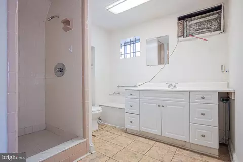 Bath - 1106 Cathedral St, Baltimore, MD 21201 photo 1 of 1