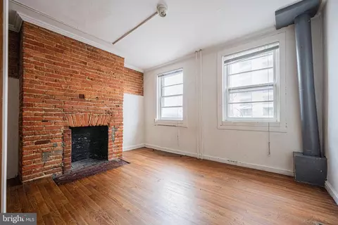Living - 1106 Cathedral St, Baltimore, MD 21201 photo 1 of 1