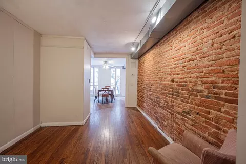 Entry Way - 1106 Cathedral St, Baltimore, MD 21201 photo 3 of 5