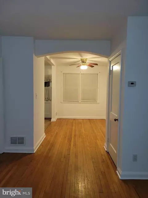 Entry Way - 6925 Conley St, Baltimore, MD 21224 photo 2 of 3