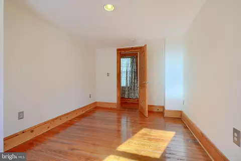 2815 Hamilton Ave, Baltimore, MD 21214 photo 32