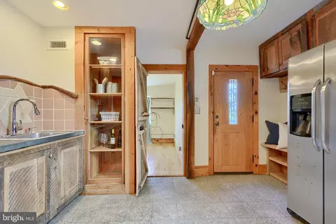 2815 Hamilton Ave, Baltimore, MD 21214 photo 18