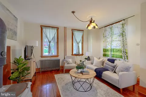 2815 Hamilton Ave, Baltimore, MD 21214 photo 2