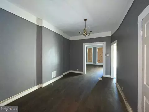 Living - 2548 Frederick Ave, Baltimore, MD 21223 photo 4 of 5