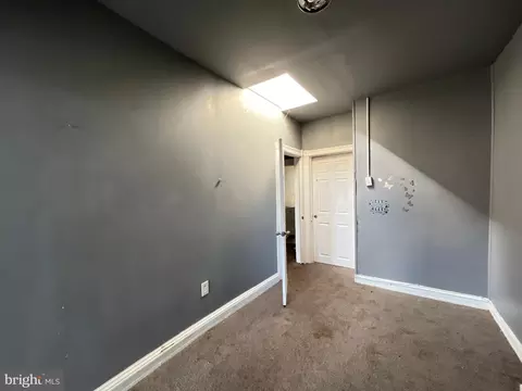 Bedroom - 2548 Frederick Ave, Baltimore, MD 21223 photo 2 of 3