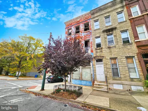 701 Dolphin St, Baltimore, MD 21217 photo 2