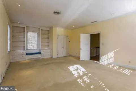 Bedroom - 3500 Fallstaff Rd, Baltimore, MD 21215 photo 4 of 9