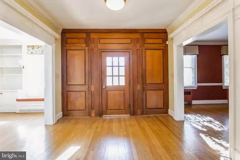 Entry Way - 3500 Fallstaff Rd, Baltimore, MD 21215 photo 1 of 6