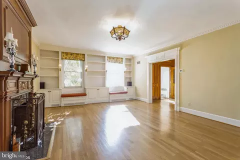 Living - 3500 Fallstaff Rd, Baltimore, MD 21215 photo 2 of 11