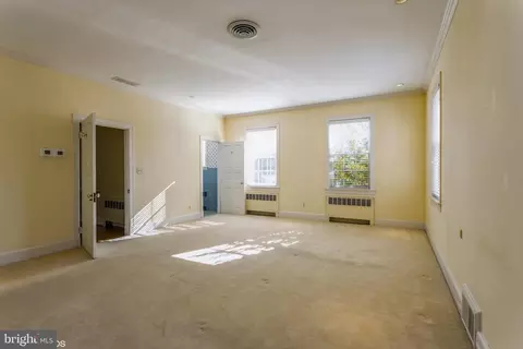 Bedroom - 3500 Fallstaff Rd, Baltimore, MD 21215 photo 3 of 9