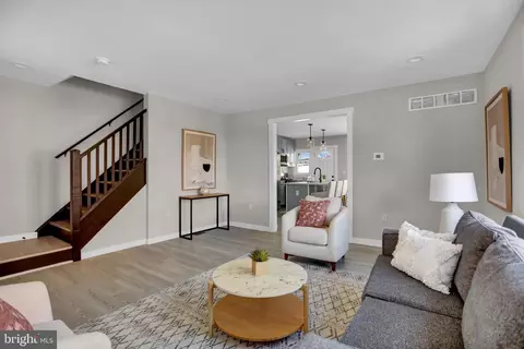 Entry Way - 4536 Marble Hall Rd, Baltimore, MD 21239 photo 1 of 3