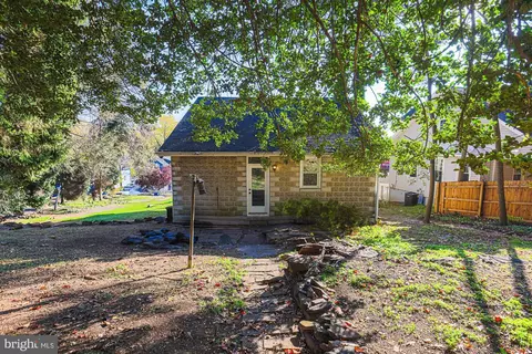 Exterior - 6206 Everall Ave, Baltimore, MD 21206 photo 7 of 12