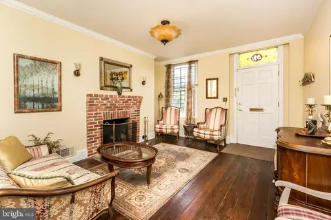 Entry Way - 627 N Paca St, Baltimore, MD 21201 photo 1 of 3
