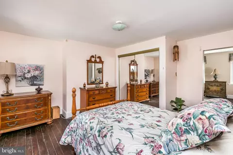 Bedroom - 627 N Paca St, Baltimore, MD 21201 photo 5 of 5