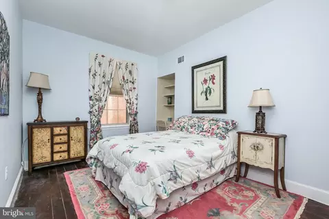 Bedroom - 627 N Paca St, Baltimore, MD 21201 photo 1 of 5