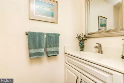 Bath - 627 N Paca St, Baltimore, MD 21201 photo 1 of 5