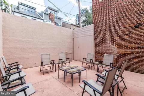 Exterior - 627 N Paca St, Baltimore, MD 21201 photo 6 of 12