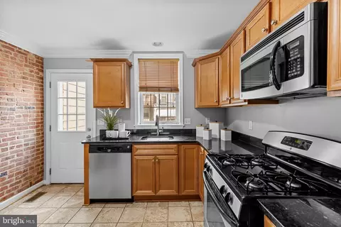 Kitchen - 514 S Decker Ave, Baltimore, MD 21224 photo 5 of 5