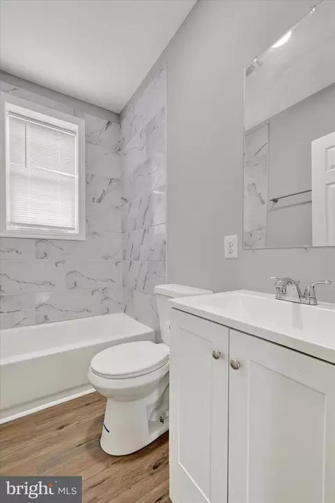 Bath - 2706 E Chase St, Baltimore, MD 21213 photo 2 of 2