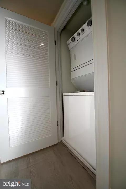 2218 E Madison St, Baltimore, MD 21205 photo 17