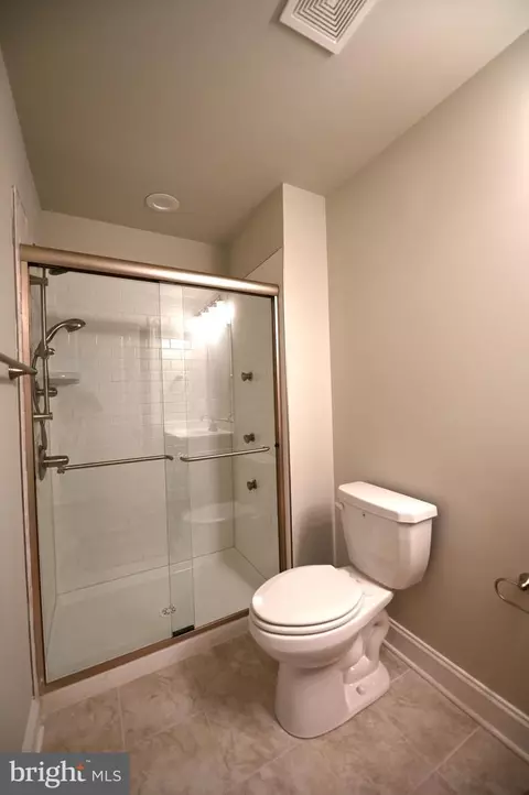 2218 E Madison St, Baltimore, MD 21205 photo 15