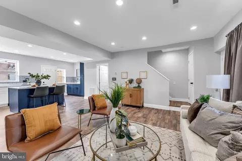 Other - 910 Mount Holly St, Baltimore, MD 21229 photo 2 of 10