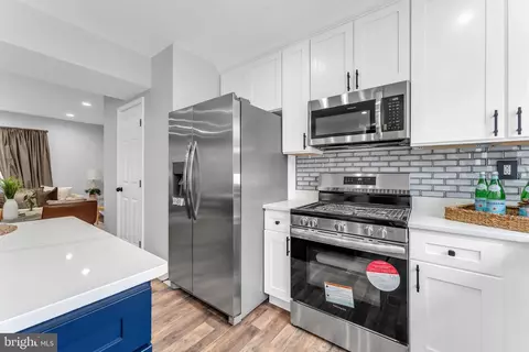 Kitchen - 910 Mount Holly St, Baltimore, MD 21229 photo 5 of 5