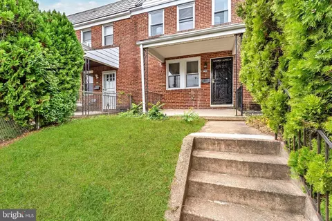 910 Mount Holly St, Baltimore, MD 21229