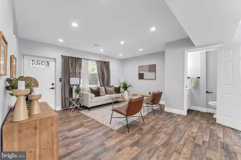 Other - 910 Mount Holly St, Baltimore, MD 21229 photo 5 of 10