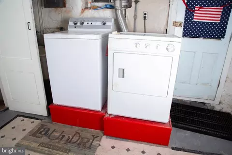 Other - 113 S Wickham Rd, Baltimore, MD 21229 photo 12 of 13