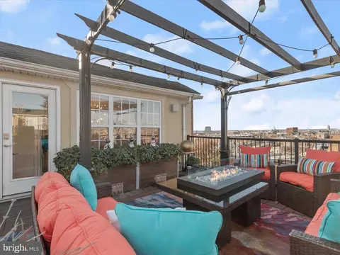 Exterior - 3300 Clyde St, Baltimore, MD 21224 photo 5 of 9