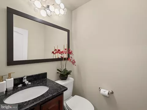 Bath - 3300 Clyde St, Baltimore, MD 21224 photo 2 of 6