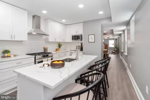 1120 S Robinson St, Baltimore, MD 21224