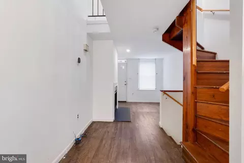 Entry Way - 646 Dover St, Baltimore, MD 21230 photo 2 of 7