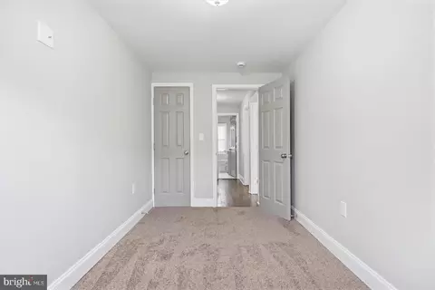 Entry Way - 808 N Augusta Ave, Baltimore, MD 21229 photo 8 of 8